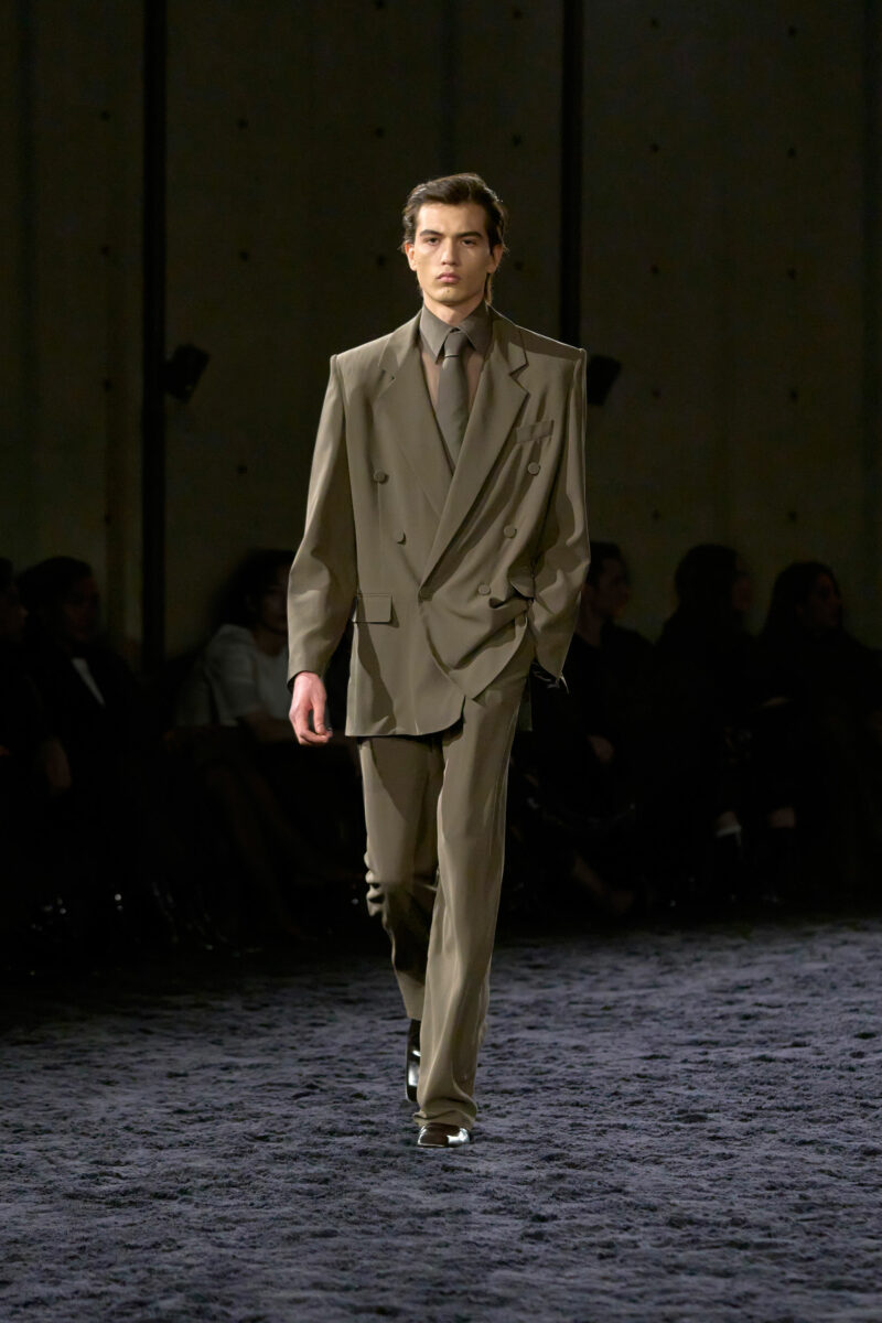 costume homme Saint Laurent Paris