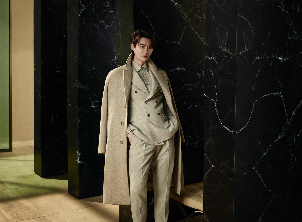 Costume Boss Lee_Jong-suk