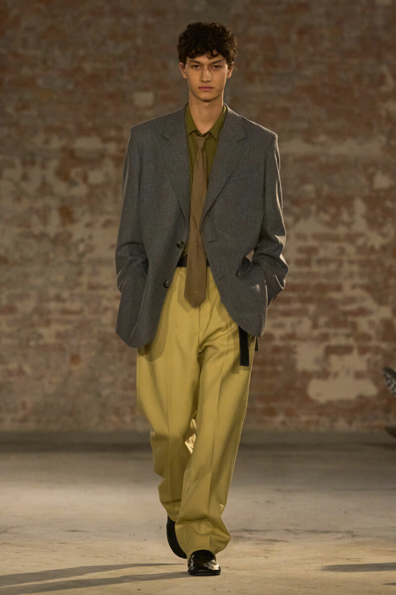 mode-homme-hiver-2025-6_AMI_FW25_SHOW_RUNWAY_LOOK_21