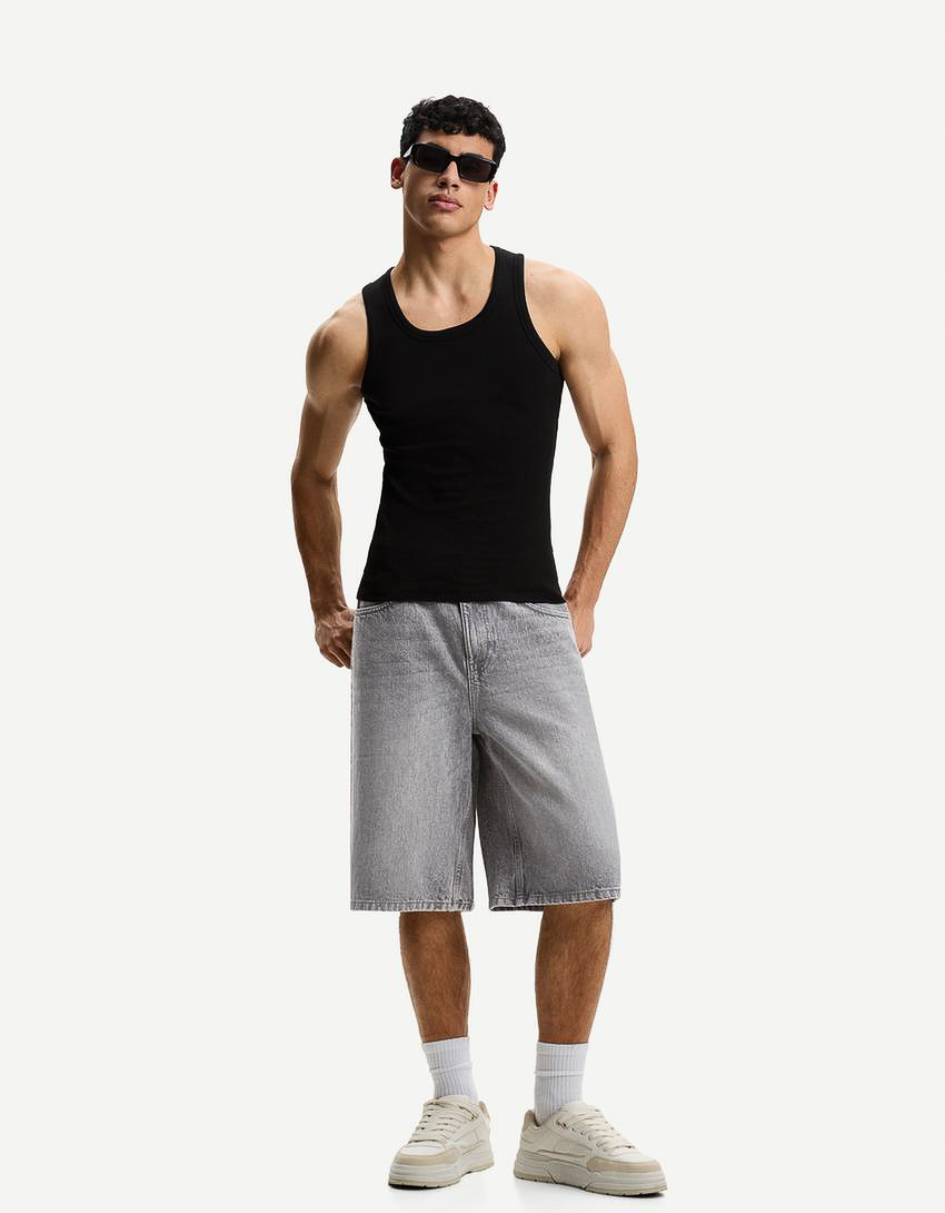 Mode homme : la tendance knee short