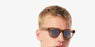 Les accessoires masculins de l’été 2025 à porter cet automne lunettes de soleil lacoste